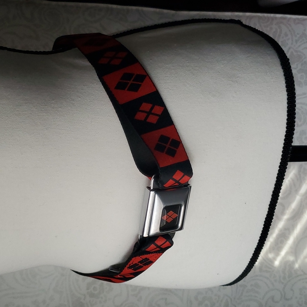COPY - COPY - Buckle-Down Harley Quinn Diamond/Stripe Split Seatbelt Belt